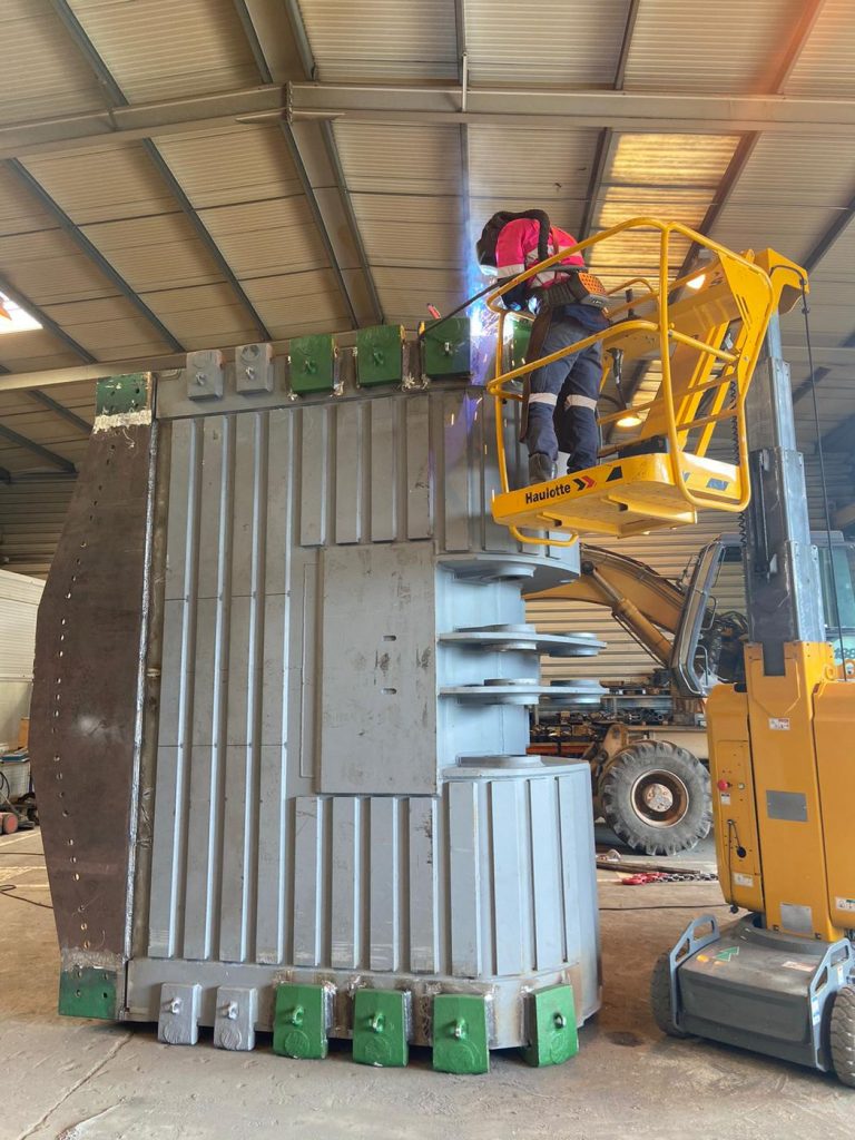 mining bucket conversion thanks to welding expertise