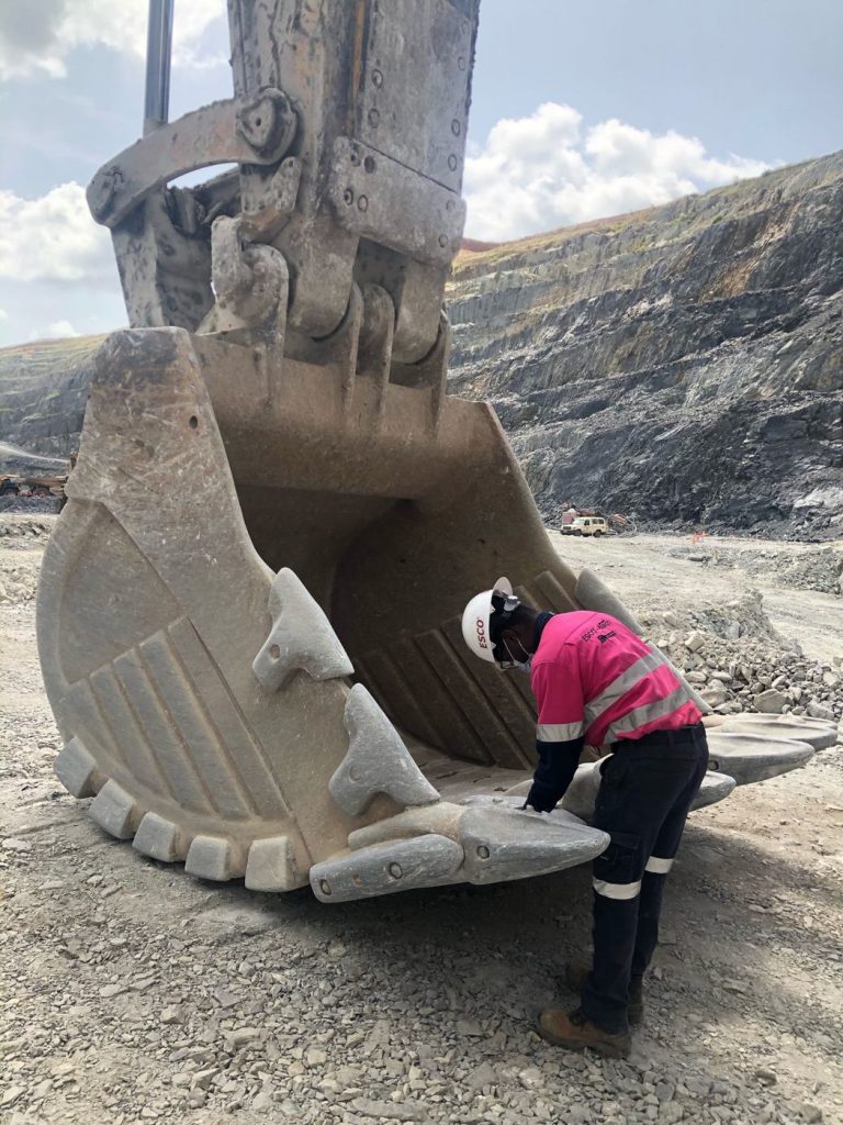 Implementation of bucket mining expertise